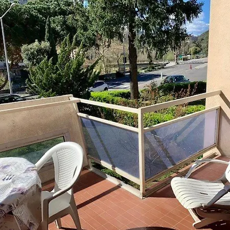 F2 Avec Terrasse, Parking, Ascenseur Et Wifi - Animaux Acceptes - Amelie-les-bains - Fr-1-703-86 Apartamento *