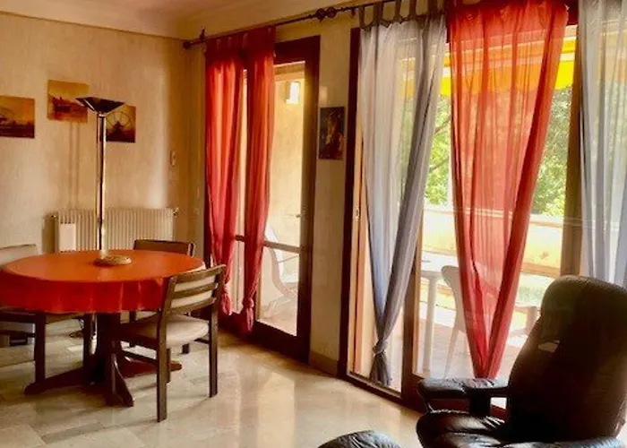 F2 Avec Terrasse, Parking, Ascenseur Et Wifi - Animaux Acceptes - Amelie-les-bains - Fr-1-703-86 Amélie-les-Bains-Palalda