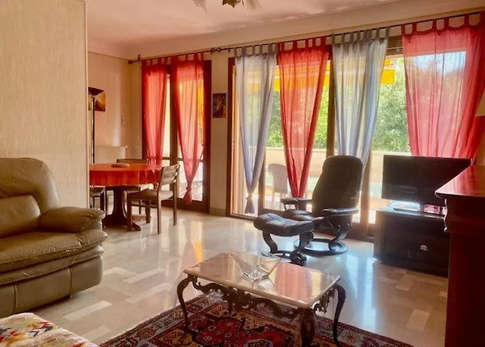 F2 Avec Terrasse, Parking, Ascenseur Et Wifi - Animaux Acceptes - Amelie-les-bains - Fr-1-703-86 Appartement Amélie-les-Bains-Palalda